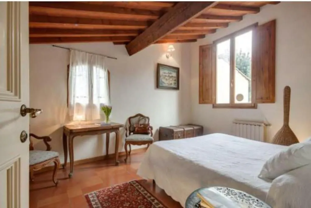 Cozy Rooftop On Arno River Apartment Florence Italy